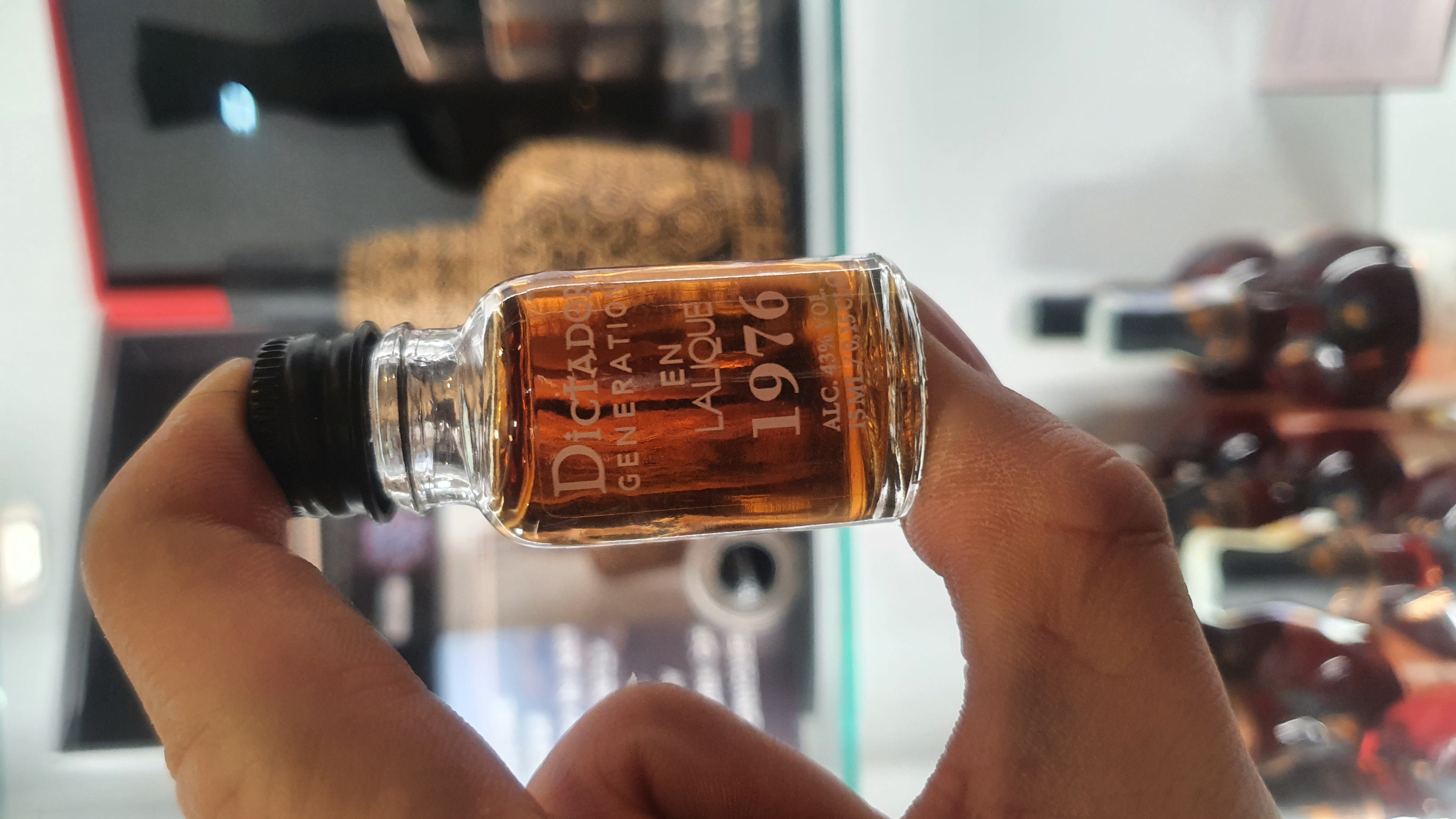 Dictador-generations-en-lalique-1976-miniatura-2